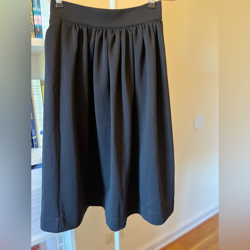 A-line black knit midi skirt